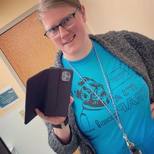 Meet your Posher, Laura